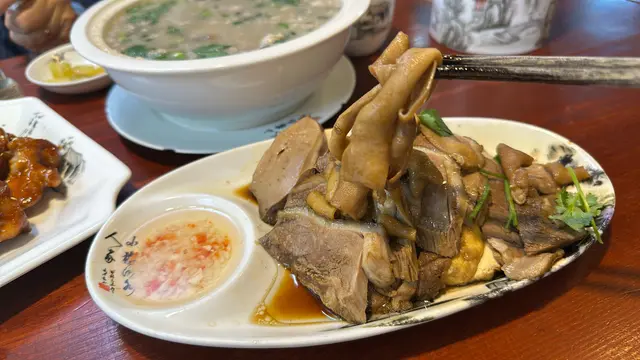 滷水鵝腸