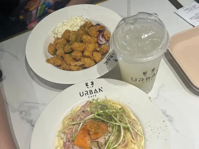 煙三文魚卡邦尼意粉+ 炸雞