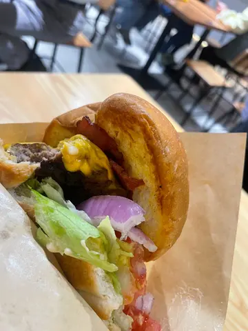 安格斯牛肉汉堡