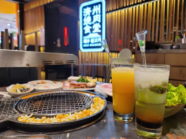 柑橘鮮橙、梅子青檸梳打