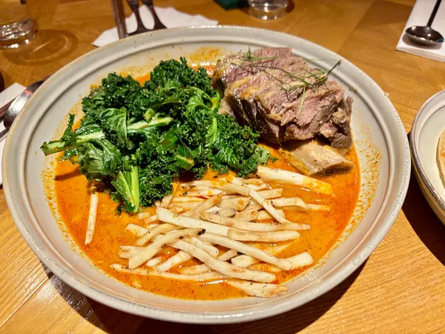 慢煮加拿大牛肋骨紅咖喱