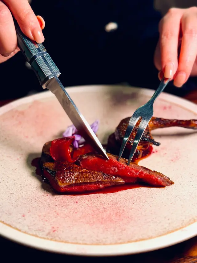 Pigeon / Beet / Garlic