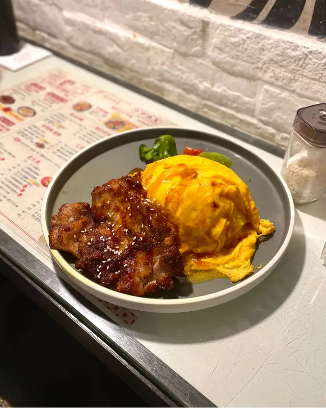 照燒雞扒炒滑蛋蓋飯