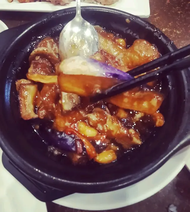 茄子班腩煲（圖一）