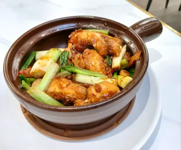 姜葱鱼腩煲