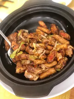京蔥豉油皇瀨尿蝦炒腸粉