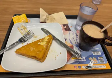 西多士 (半份).热咖啡