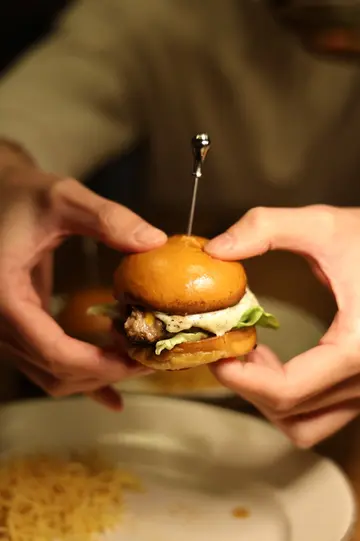 廚師發辦主食二重奏 —— 和牛漢堡