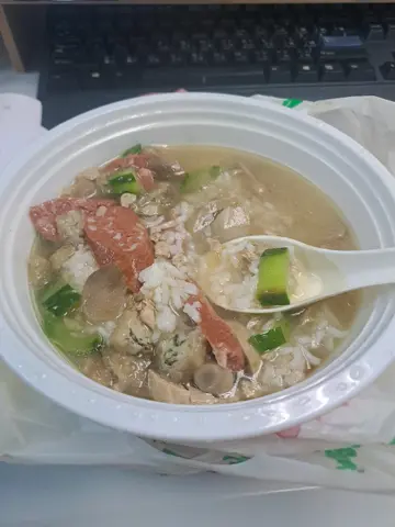玉松肠仔蚝仔泡饭