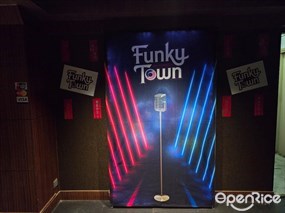 FUNKY TOWN