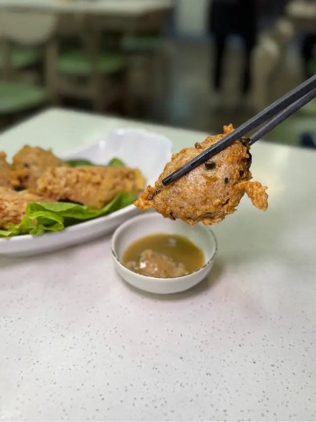 炸蜆蚧鯪魚球