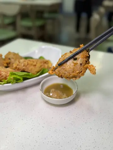 炸蚬蚧鲮鱼球