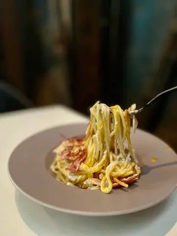 椒絲腐乳卡邦尼意粉