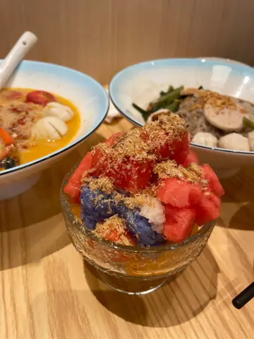 鹹魚鬆西瓜芒果糯米飯