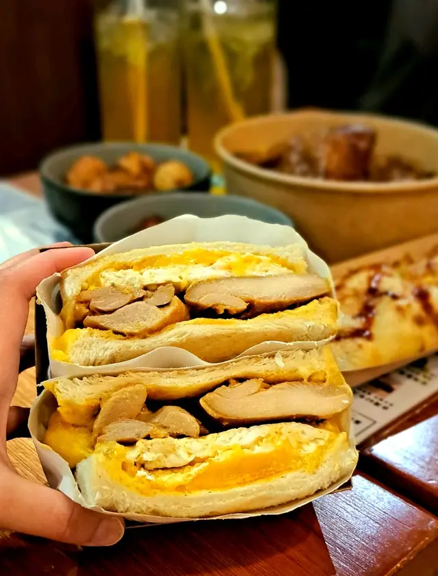 慢烤雞腿芝士蛋吐司