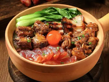 爱膳全家福煲仔饭