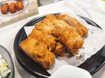 炸腩肉1件