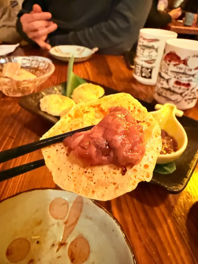 酒盜配芝士脆餅