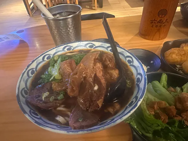 #FoodieLife 

肉味香濃，湯底好好味，份量剛剛好！而且這裡堅持不用味精，真材實料！我最鐘意食這裡的粗面，佢朔晒啲湯汁，通常我呢可以成碗湯飲晒🤭