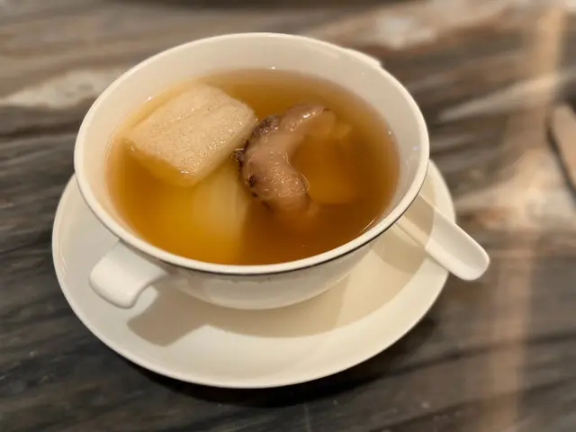 天白菇菜膽燉竹笙