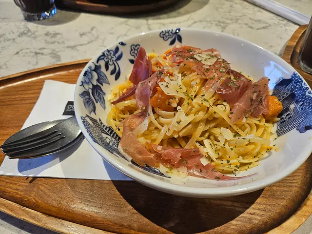 巴馬火腿南瓜牛油汁扁意粉