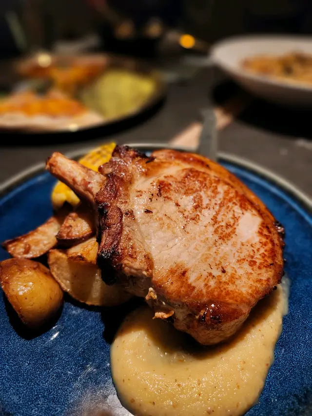 烤西班牙黑毛豬上肩肉 