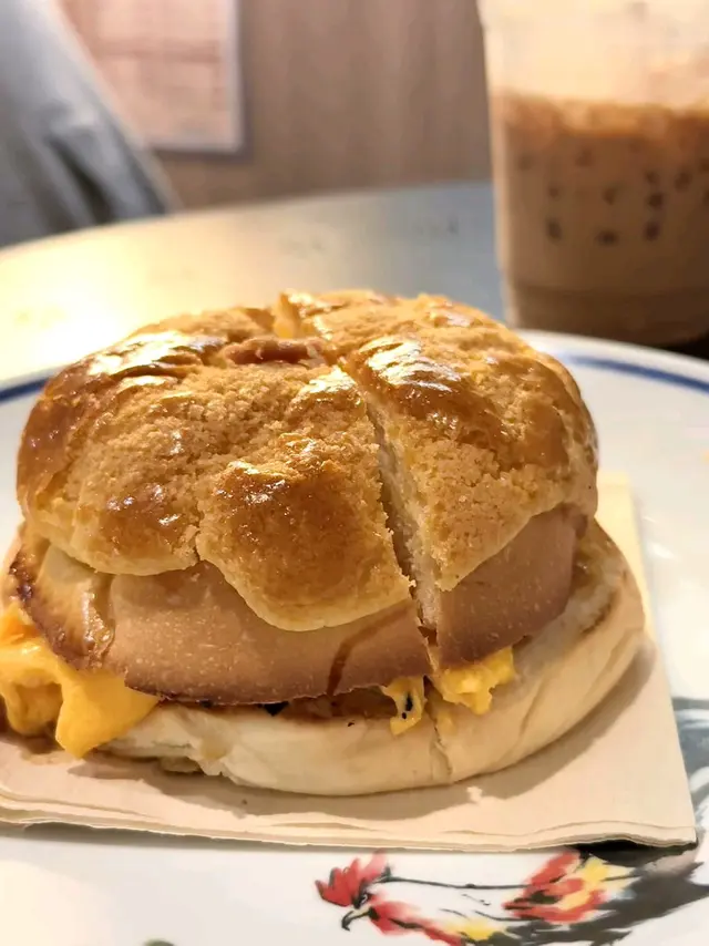 菠萝包