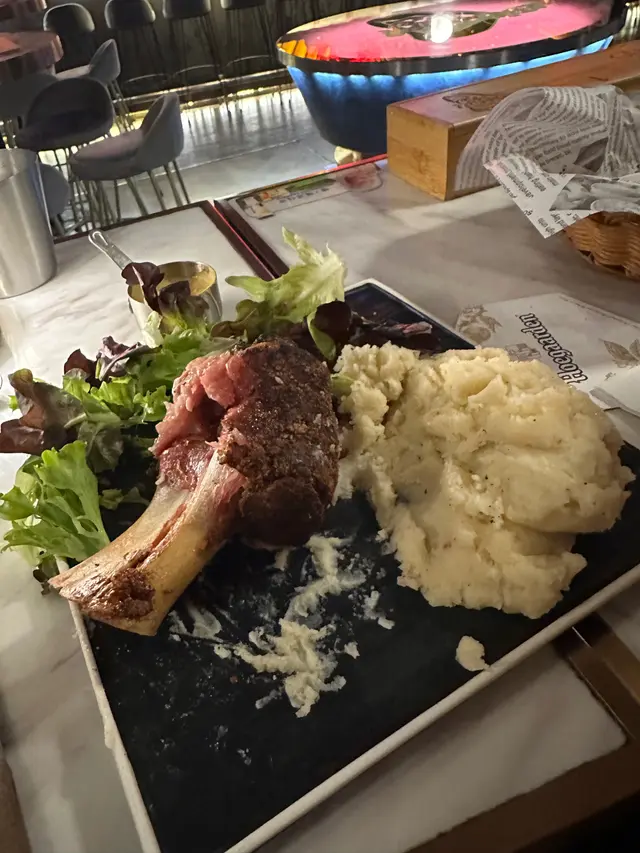 趕時間冇影到d肉，睇舊骨知有幾細😓