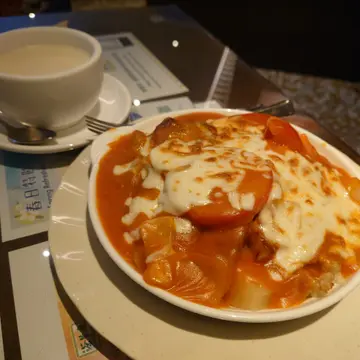 焗鲜茄猪扒饭 Baked Rice with Pork Chop and Tomato