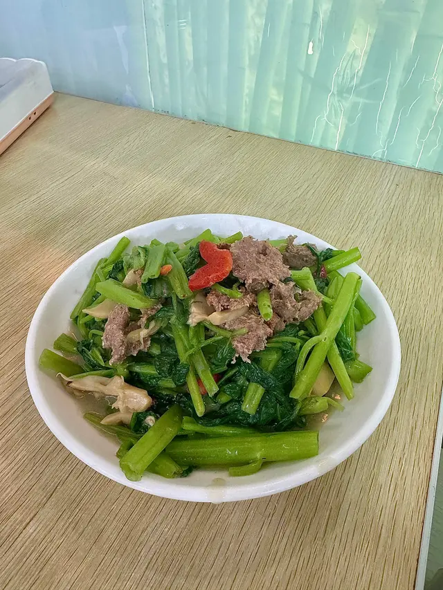 腐乳通菜素牛肉