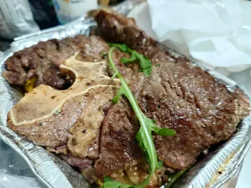 澳洲t骨扒, 白酒煮蚬
