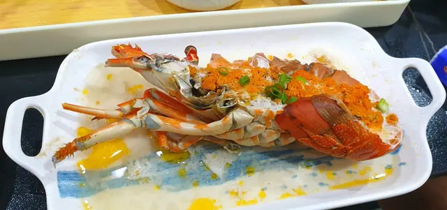 蟹黃蒸龍蝦 
