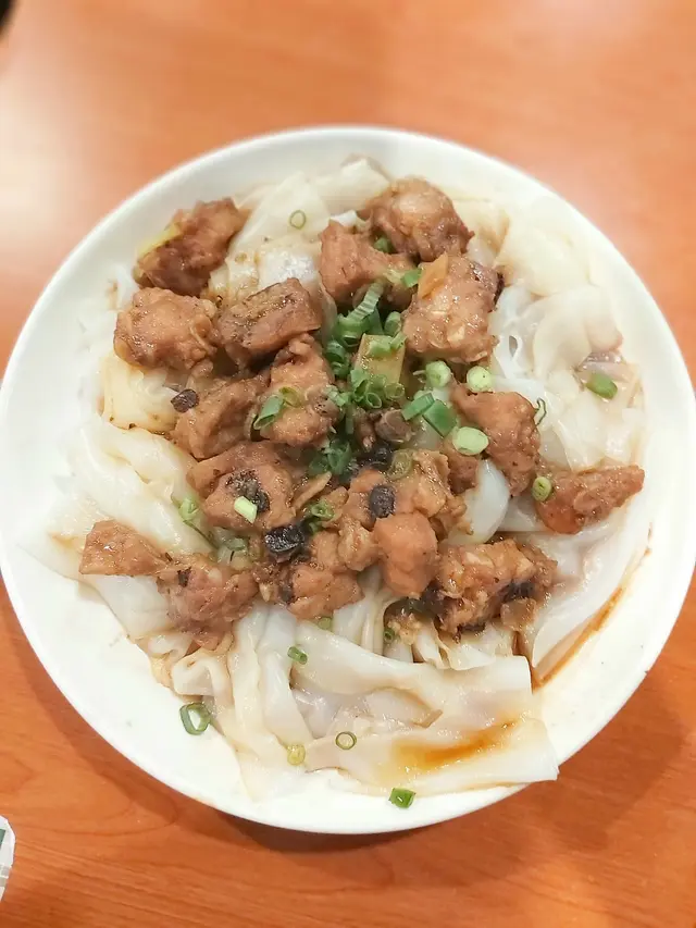 豉汁排骨蒸陳村粉