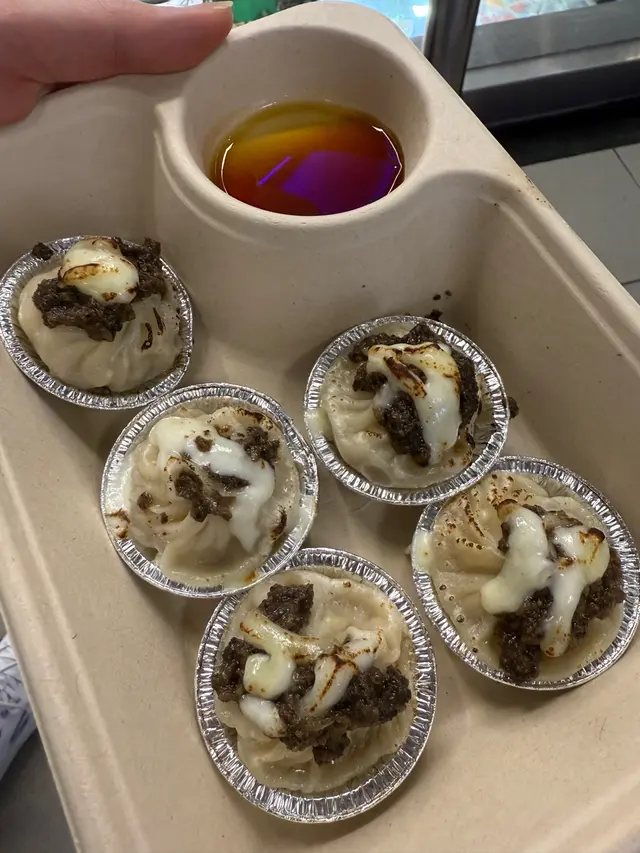 芝士黑松露小籠包