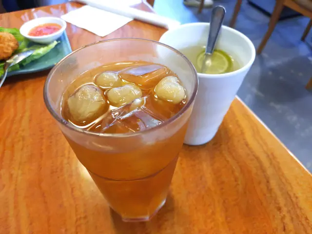 龍眼冰、熱青檸水