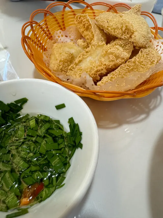 味道非常濃郁，炸得很酥脆！滿嘴豆腐味，巨滿足