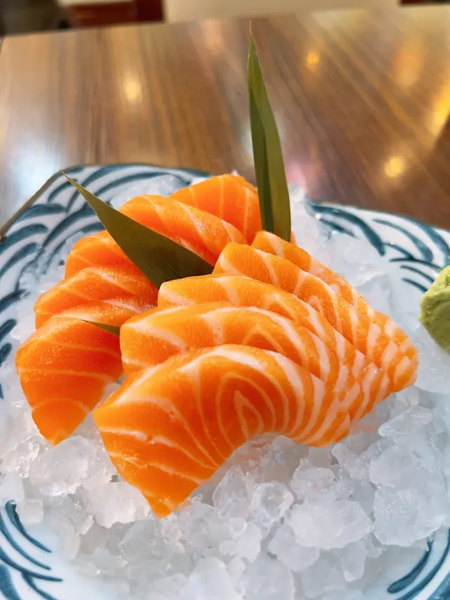三文魚刺身