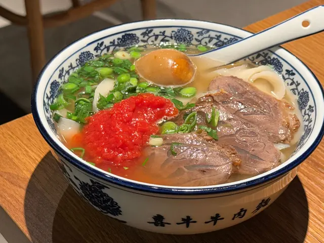 蕃茄牛肉刀削麵