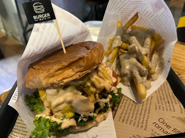 蘑菇安格斯牛漢堡