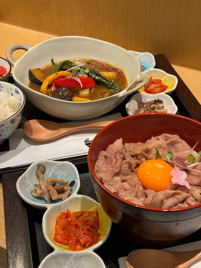 中環人氣洋食屋開新分店 .ᐟ 北角限定13種野菜北海道湯咖喱飯 🍛