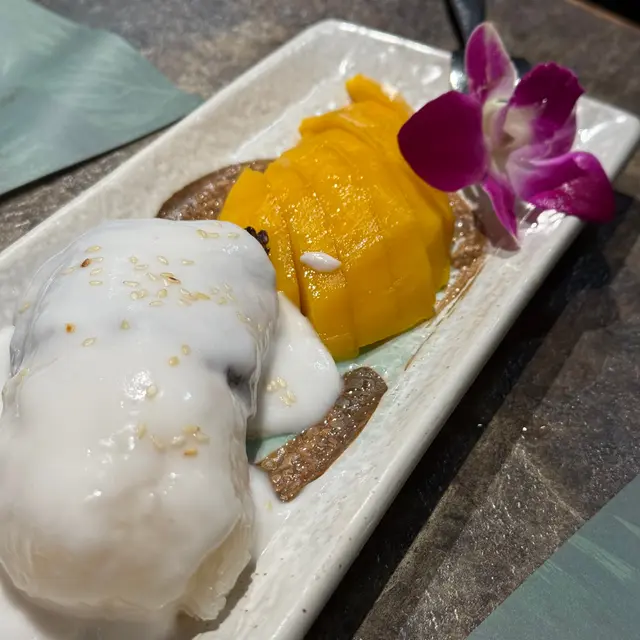 芒果黑白糯米飯