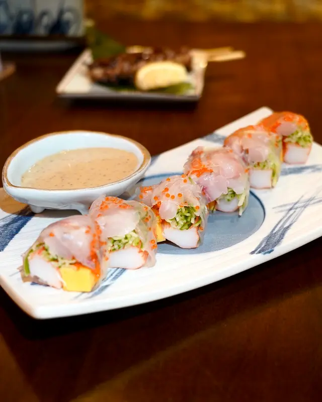 胡麻醬魚生米紙卷