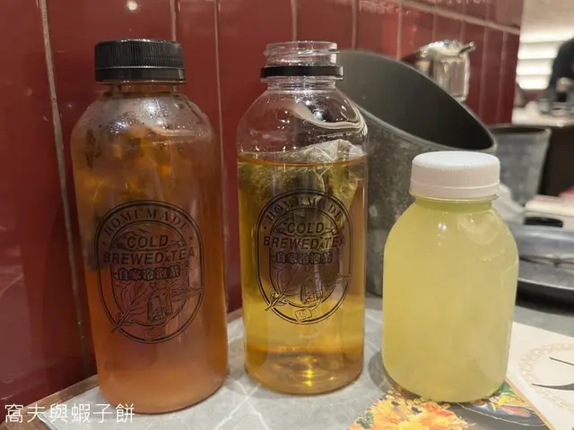 白桃烏龍和桔仔青檸水等