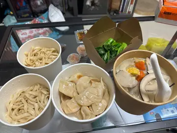 紫菜豬肉湯餃、芝士粟米雞肉煎餃