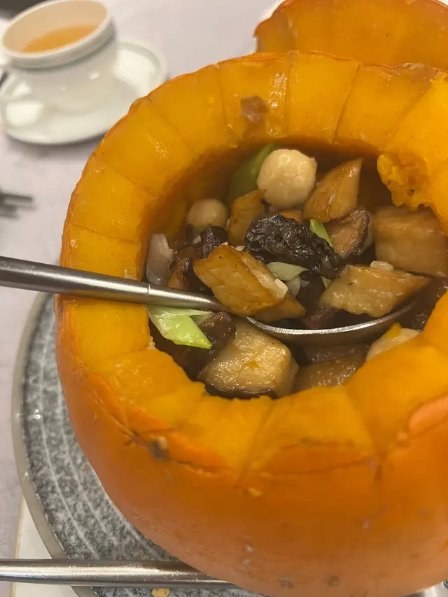 南瓜盅炒素