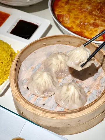 灌汤小笼包