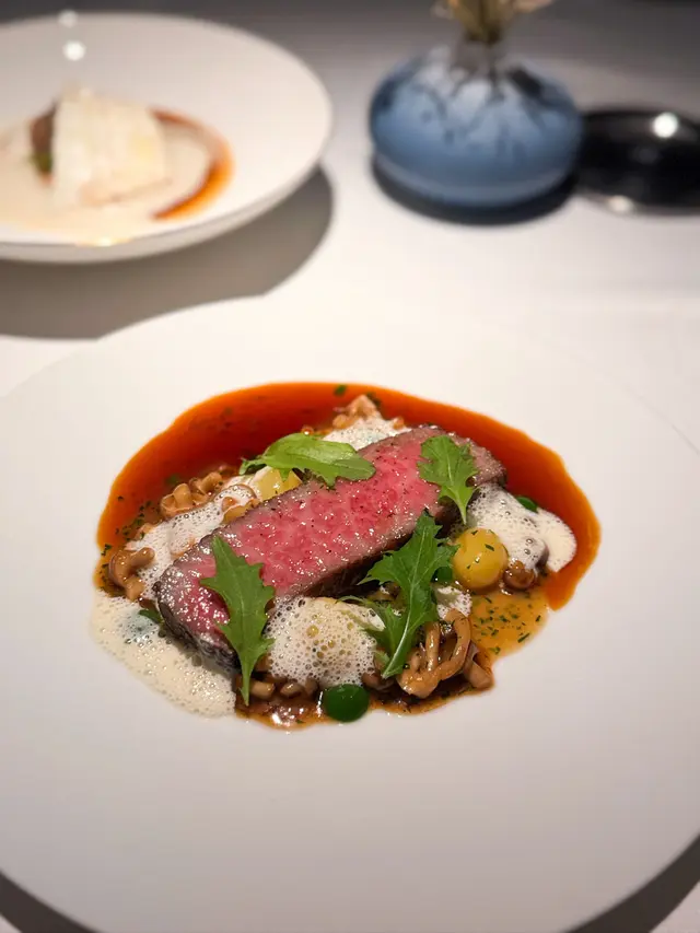 WAGYU STRIPLOIN WITH NOIRMOUTIER POTATO AND SAKE LEES