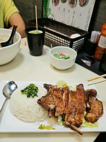 炭燒香茅豬扒飯
