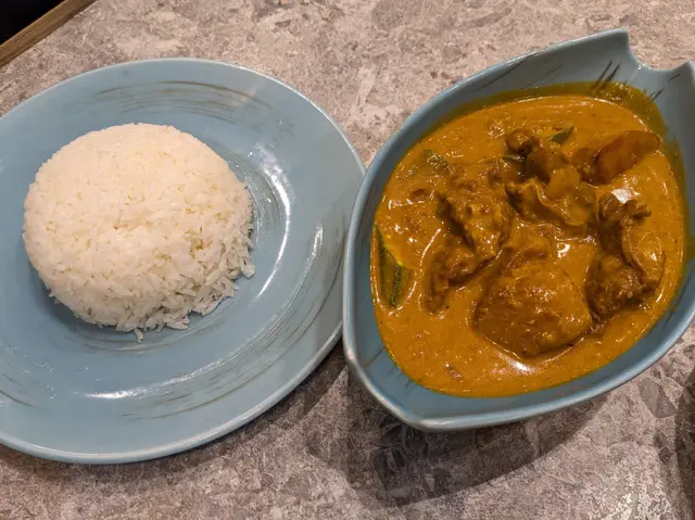 馬來咖喱牛腩飯  