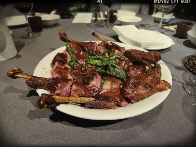 樟木煙燻黑腳鵝